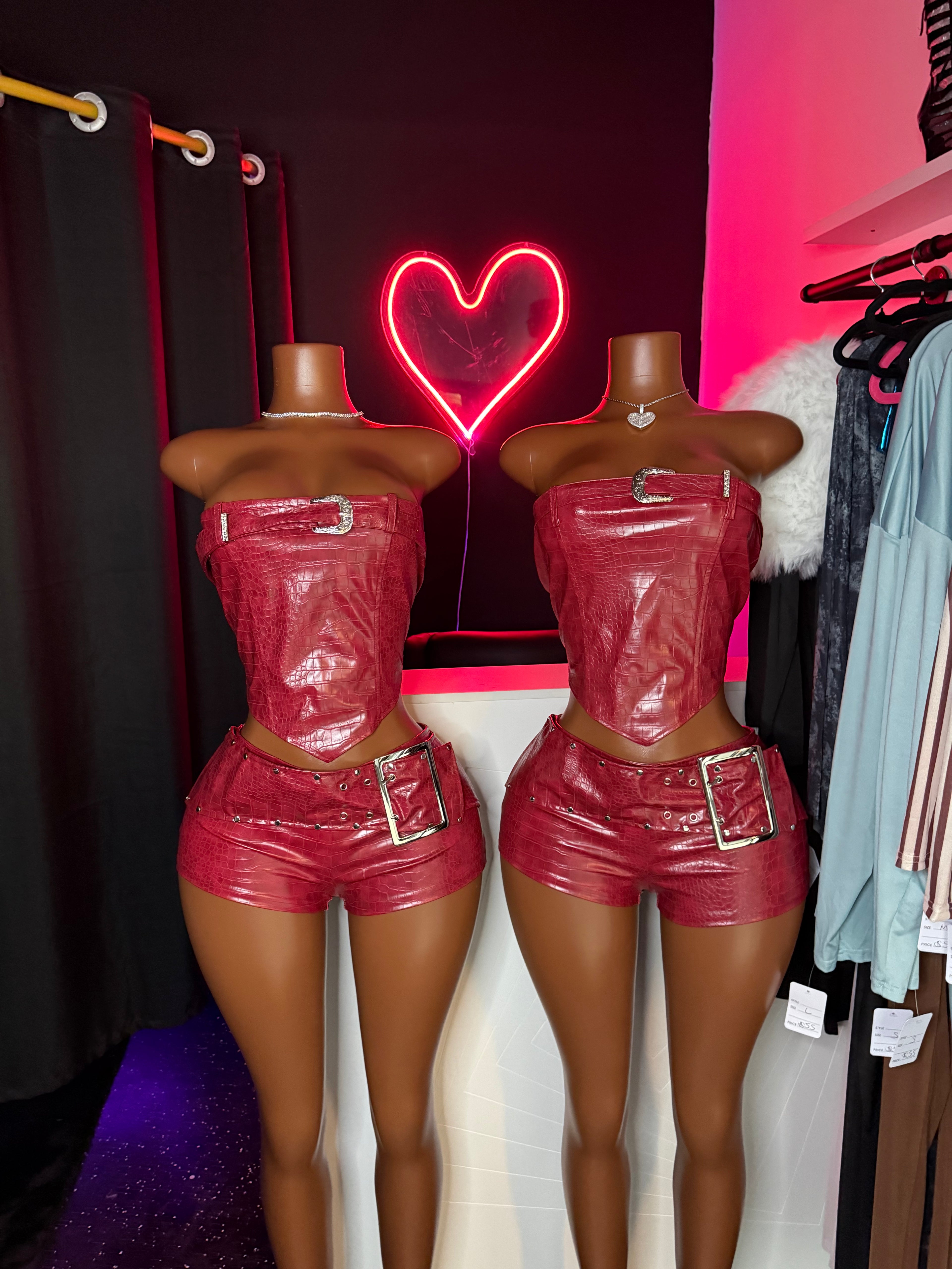 Rubi Leather Set